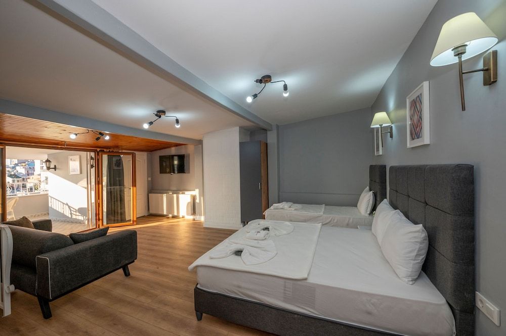 undefined Butterfly Suites 7