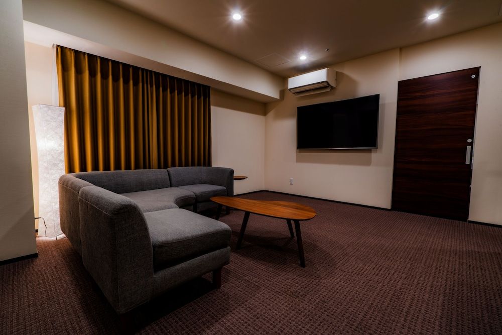 Executive Suite, Multiple Beds