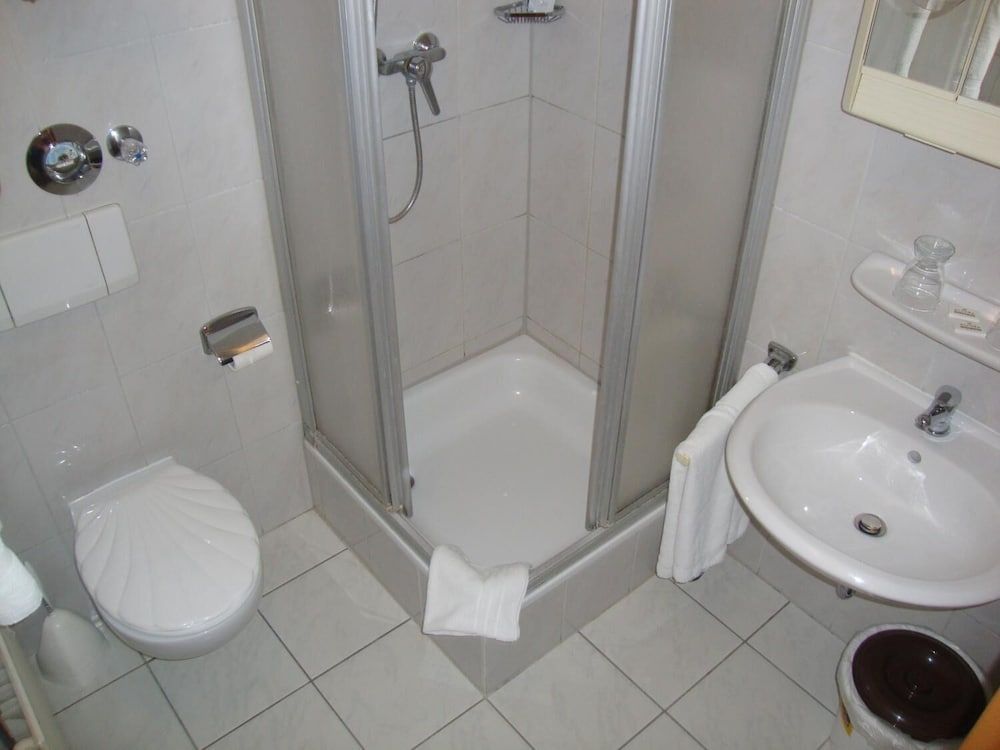 Apartment Hotel Lindeneck Family Apartment, Kitchen 4