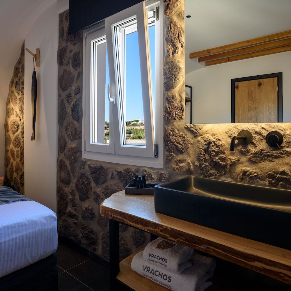Vrachos Suites Mykonos Standard Double Room 3