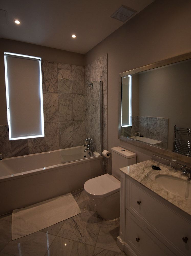 The Chatsworth Hotel Executive Double Room, Balcony, Partial Sea View 3