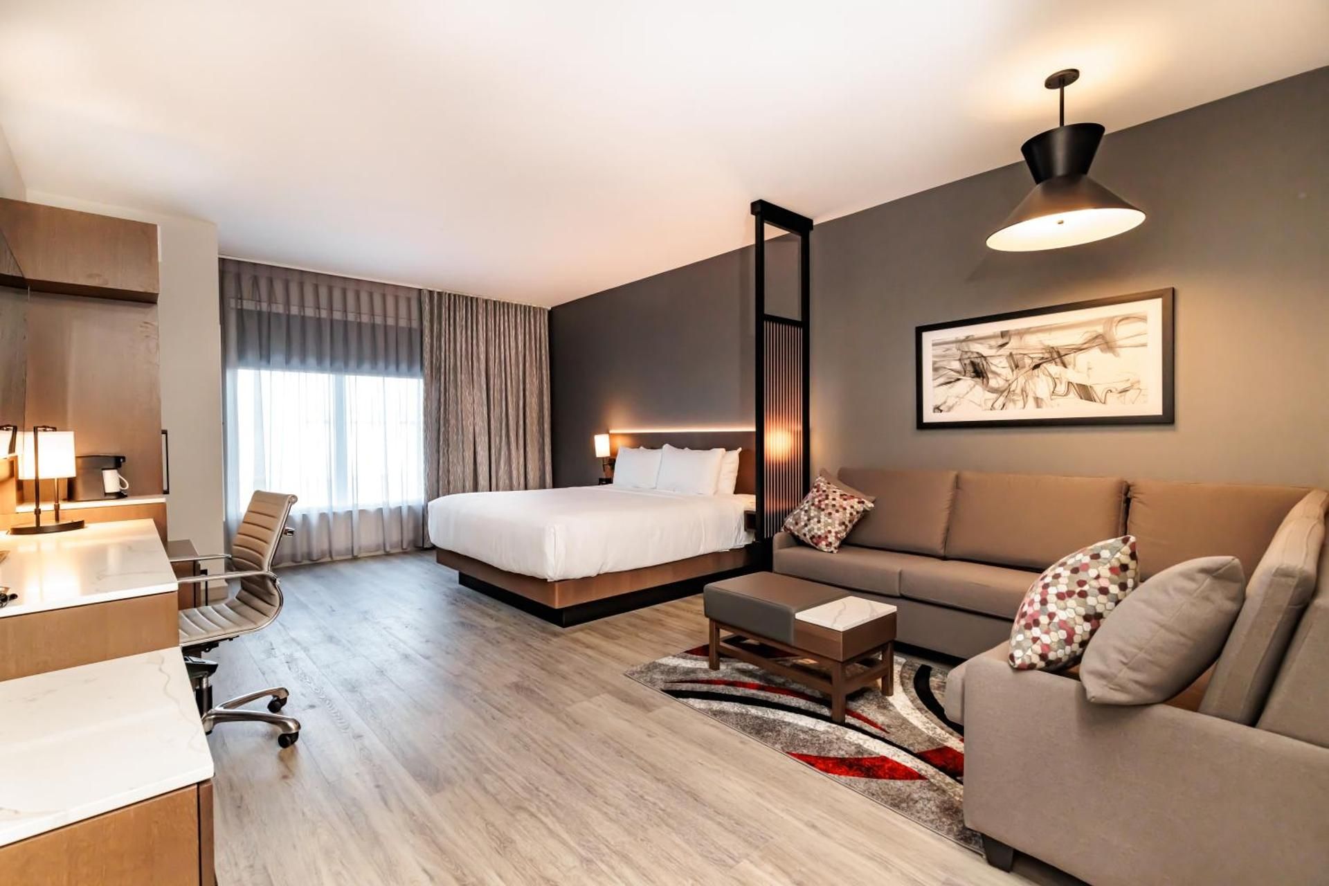 1 King Bed