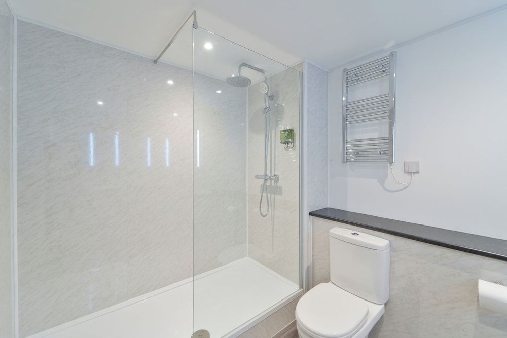 The Ivy Bush Royal Hotel By Compass Hospitality Executive Double Room, 1 King Bed 4