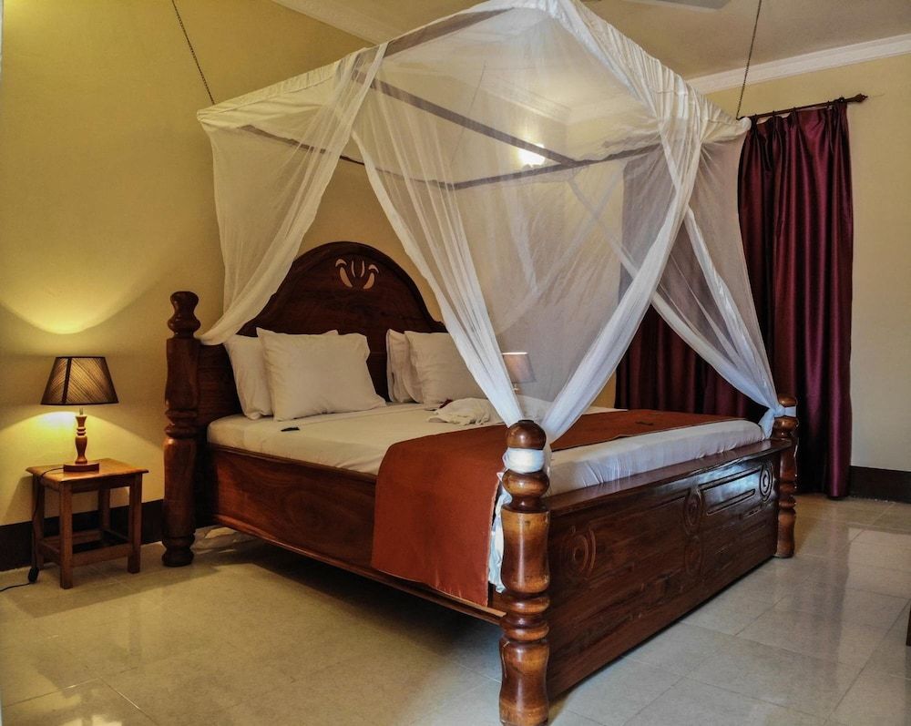 Standard Double Room, Non Smoking, Poolside