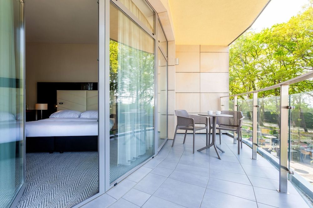 Deluxe Apartment, Partial Sea View