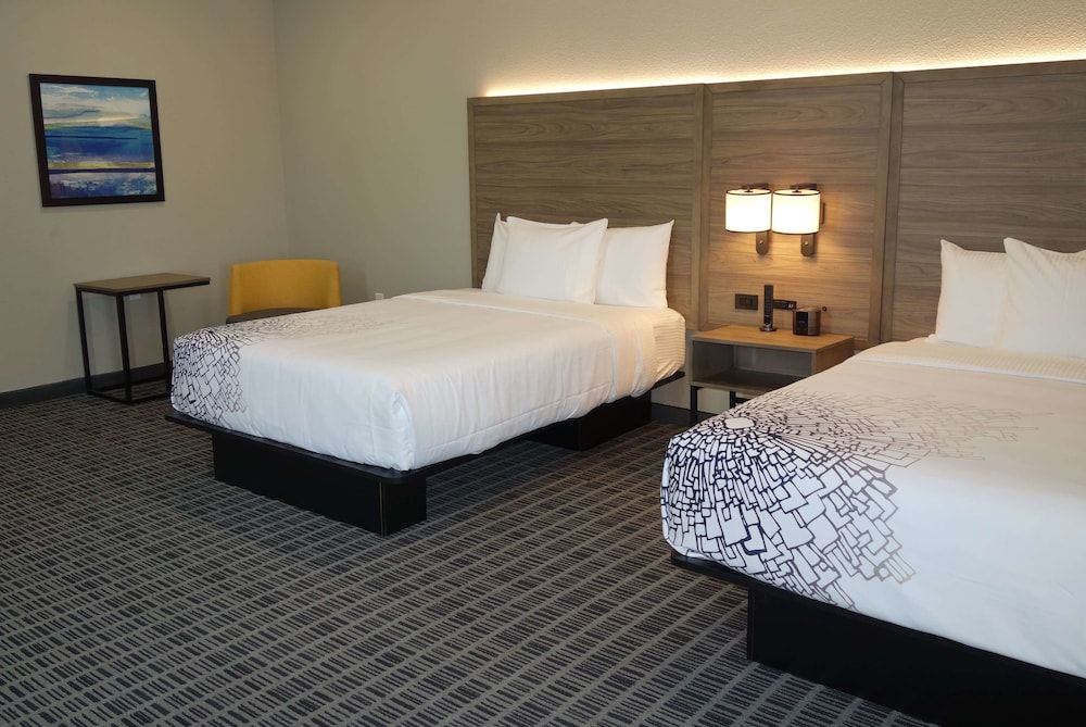 Deluxe Room, 2 Queen Beds, Non Smoking
