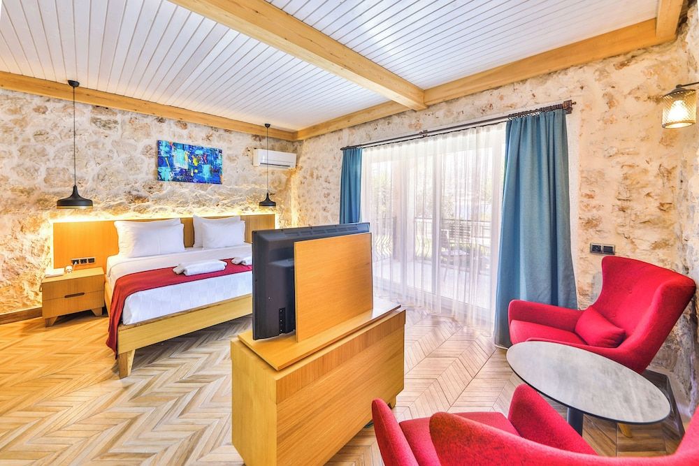 Economic Room, Garden Floor with Jacuzzi