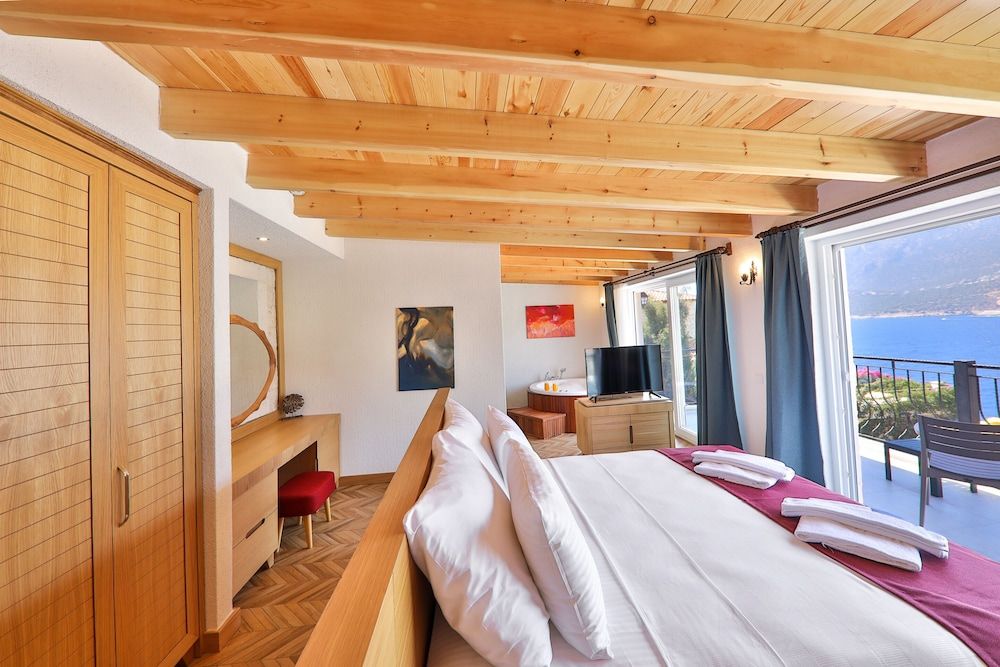Room with Sea View and Jacuzzi