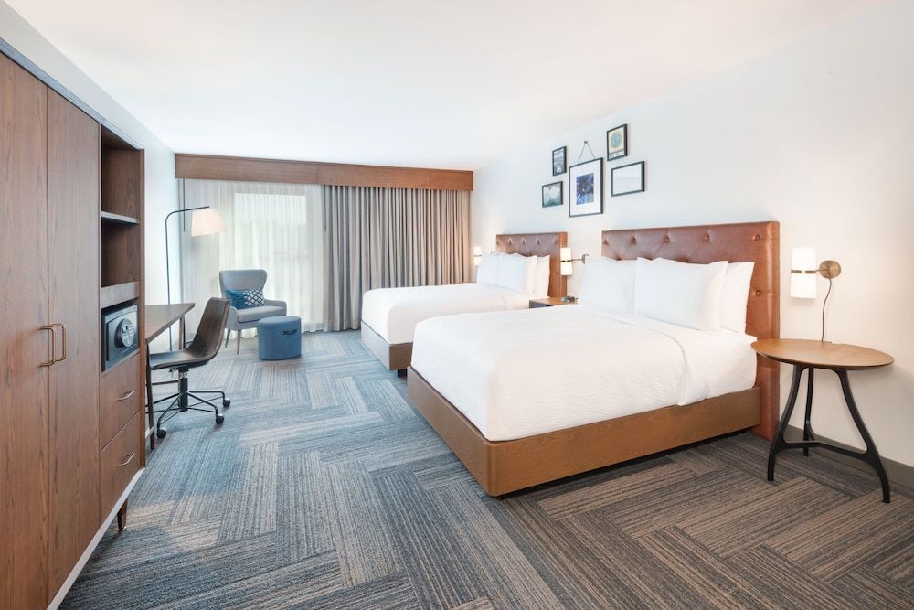 Suite, Multiple Beds, Non Smoking (Hearing Accessible)