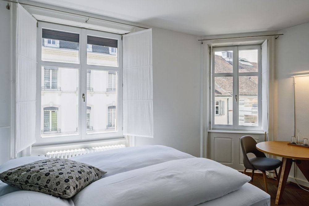 Consum Boutique Hotel Standard Double Room, 1 Queen Bed, Non Smoking 4