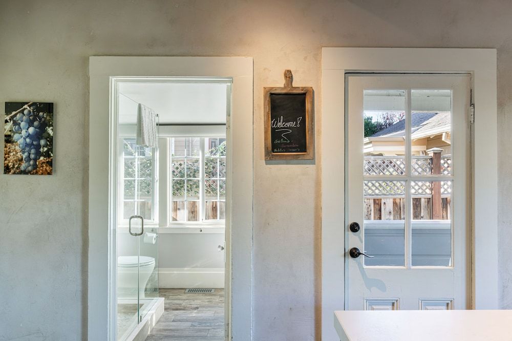 R Inn Napa The Bungalow 5