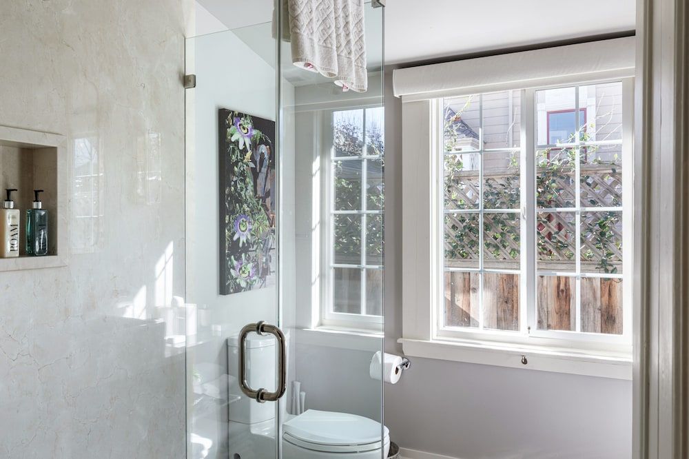 R Inn Napa The Bungalow 6