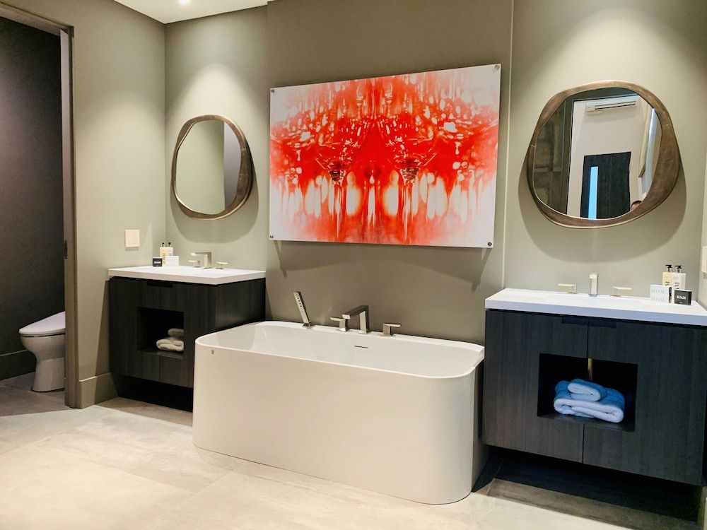 R Inn Napa Loft 12 3