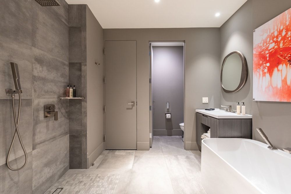 R Inn Napa Loft 12 4