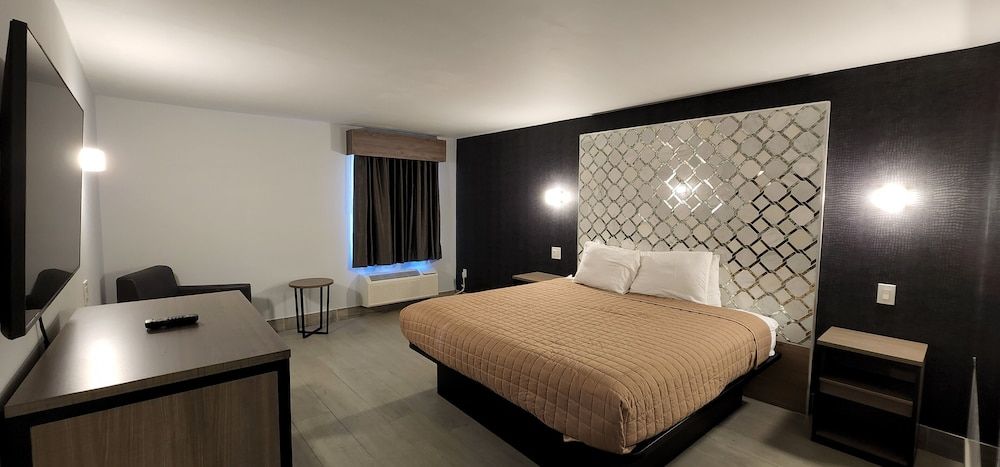 Essence Express Wayne Deluxe Single Room 3