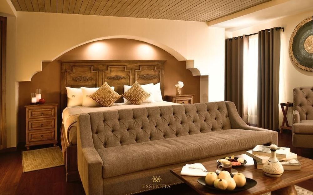 Deluxe Studio Suite