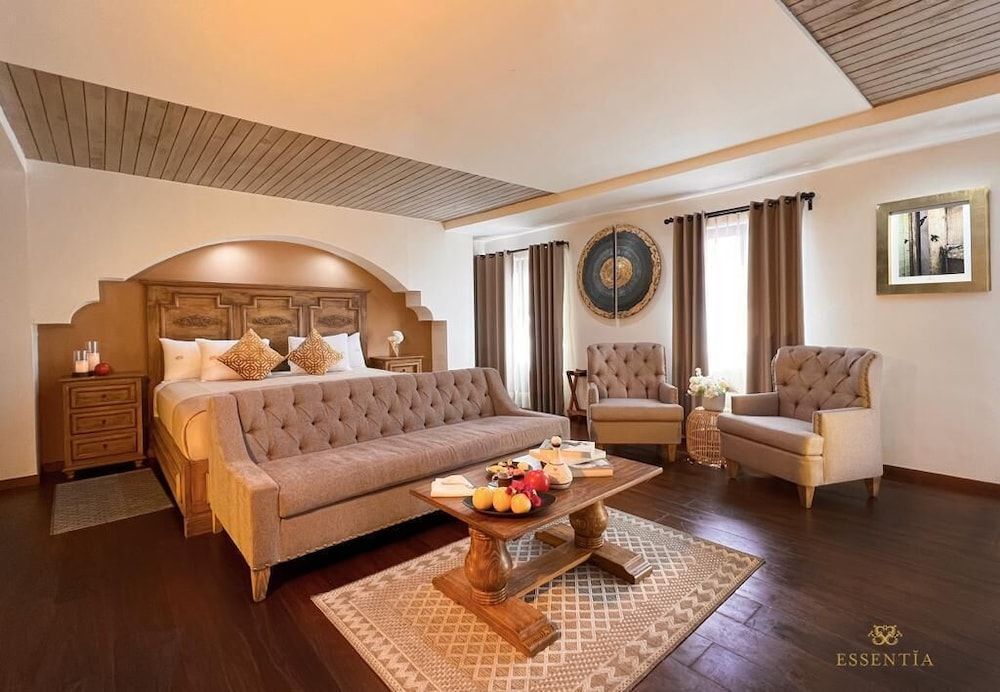 Deluxe Studio Suite