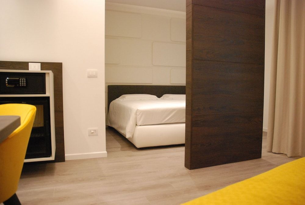 undefined Solho 5