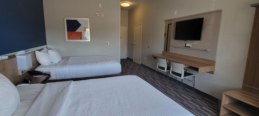 Room, 2 Queen Beds, Accessible, Non Smoking (Mobility)