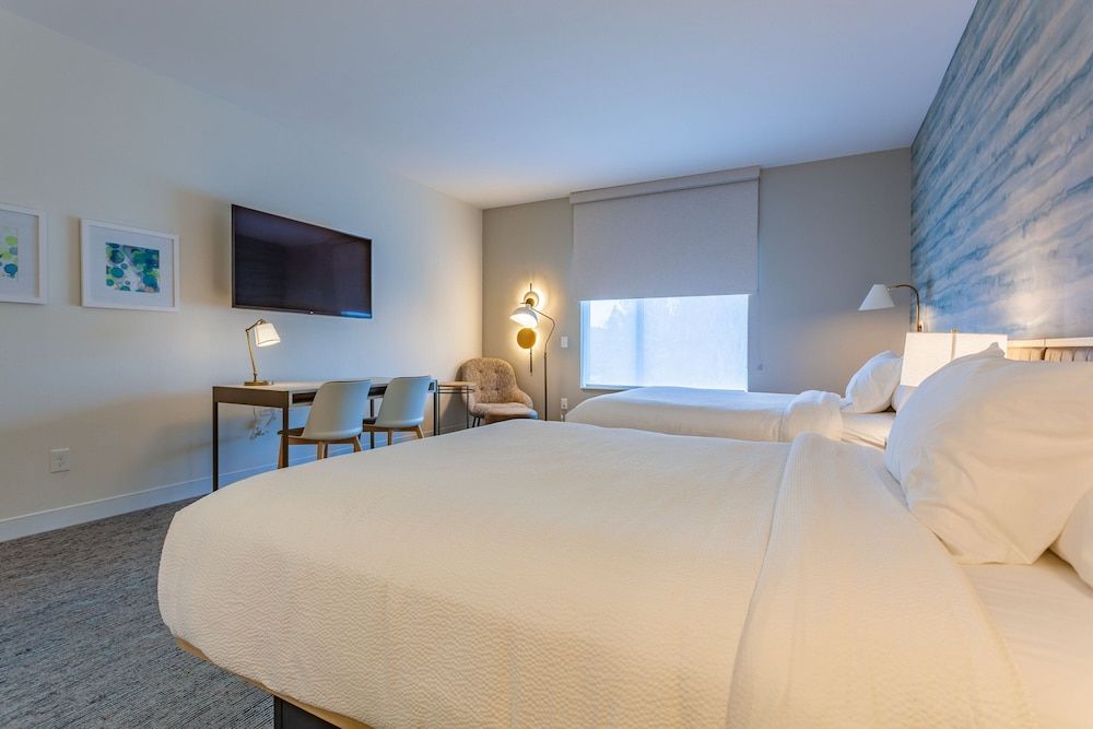 Studio, 2 Queen Beds (Mobility Accessible, Tub)