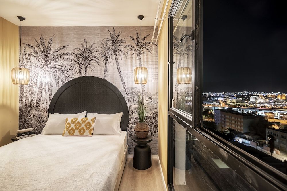 Mr. Soof - By TLV2GO One Bedroom Penthouse Apartment