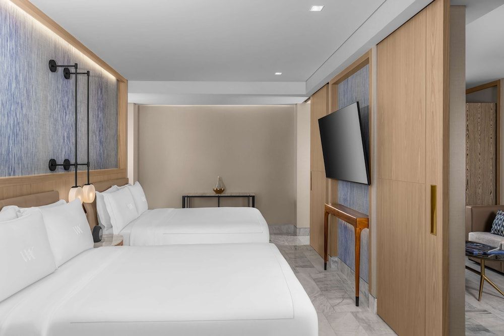 Room, 2 Queen Beds, Accessible (Roll In Shower)