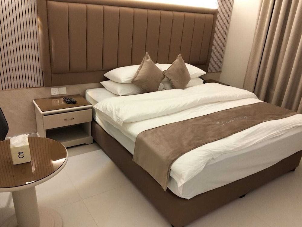 Captain's Hotel Deluxe Single Room