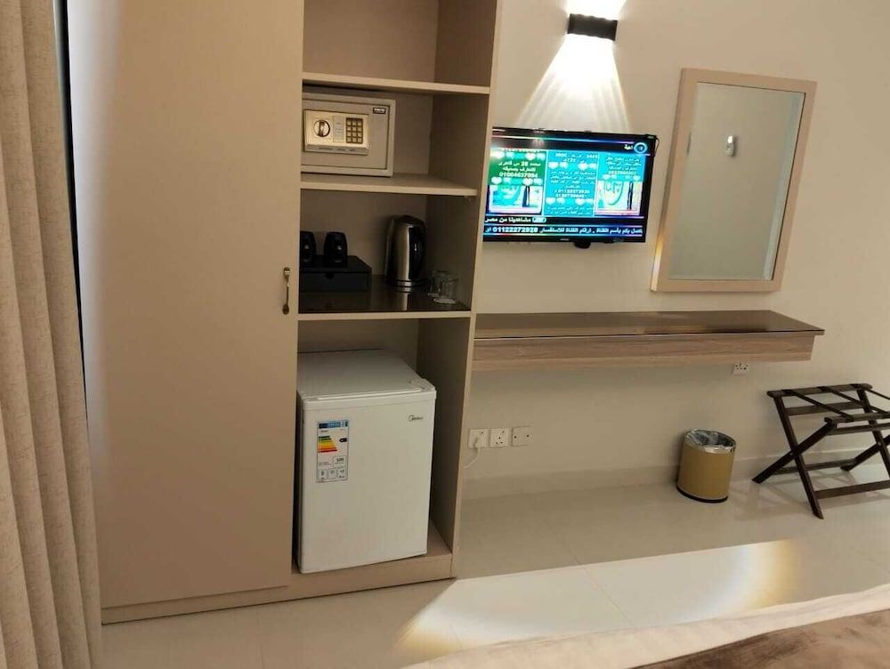 Captain's Hotel Deluxe Triple Room 7