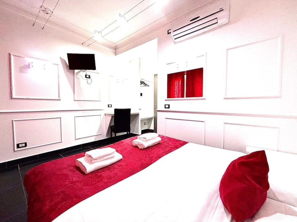 Palace Rome - Hostel Standard Double or Twin Room 6