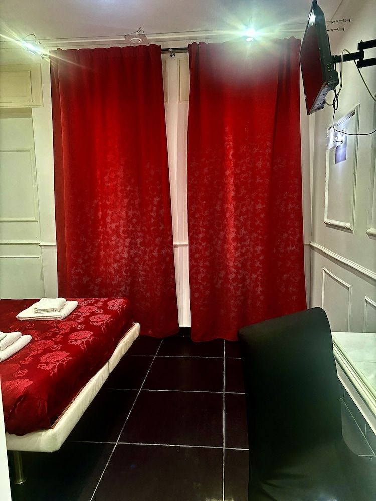 Palace Rome - Hostel Standard Double or Twin Room 26