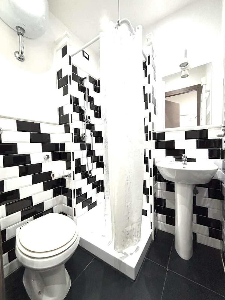 undefined Palace Rome - Hostel 10