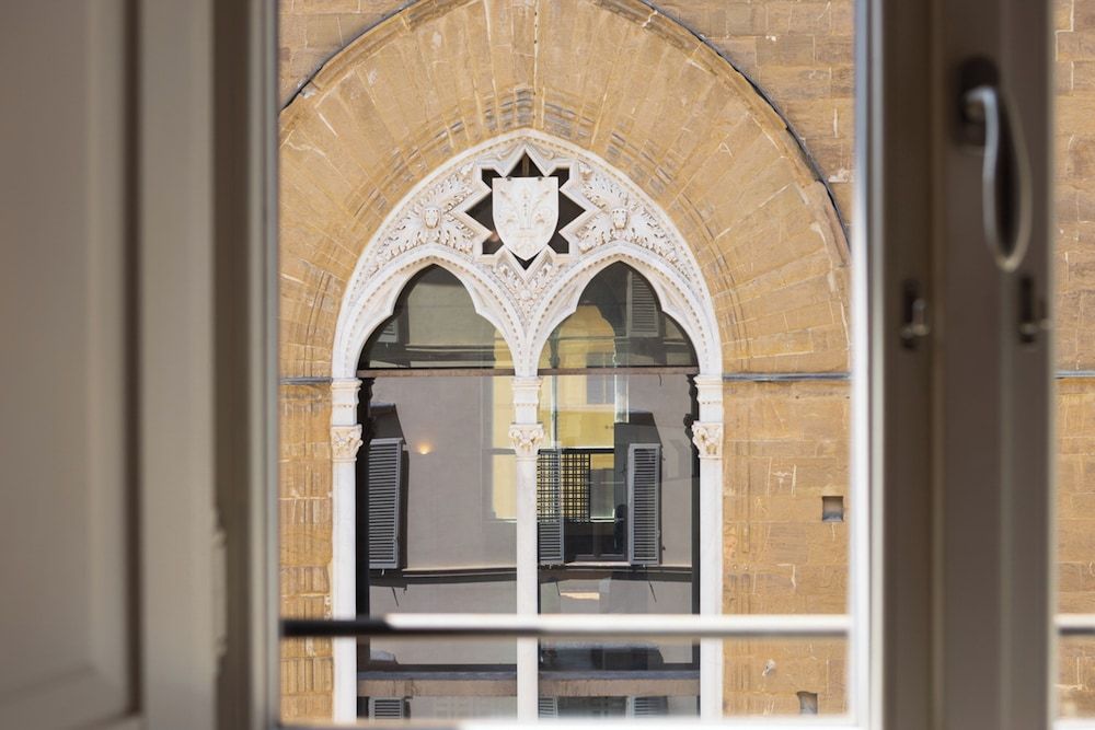 undefined Corte Calzaiuoli Elegant Suites 2