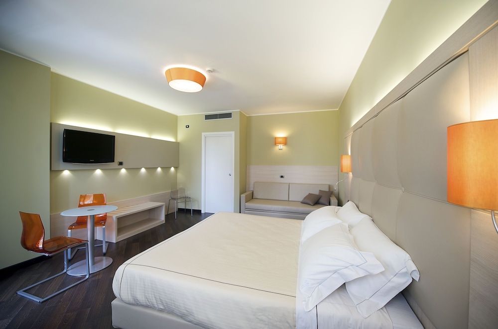 undefined Acca Palace Hotel 5