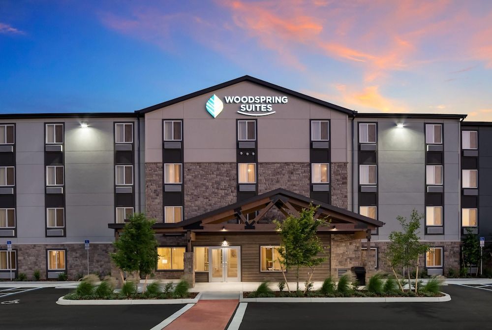 undefined WoodSpring Suites Orlando I-4 & Convention Center 6
