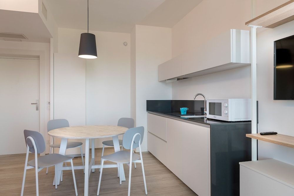 Youmami Lifestyle Suite Hotel Junior Suite 4