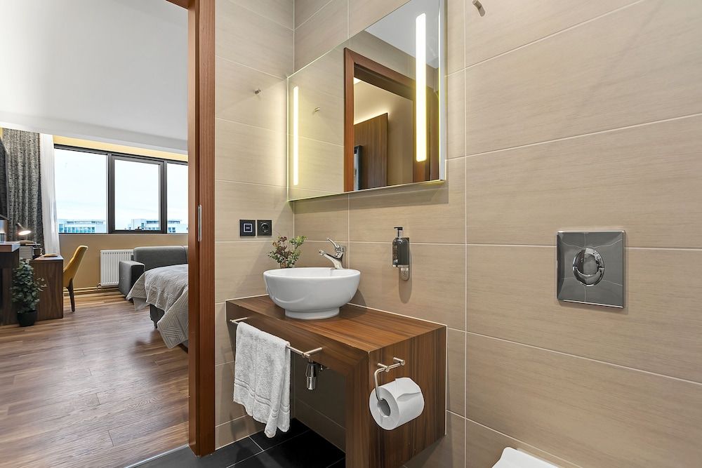 Alva Hotel Standard Quadruple Room 6