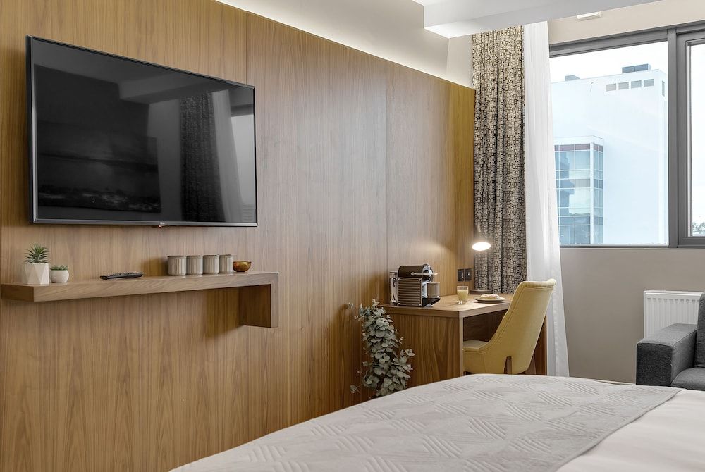 Alva Hotel Standard Quadruple Room 9