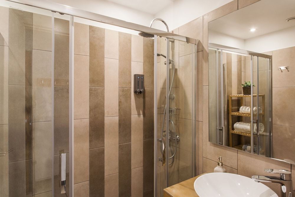 Dynasta Central Suites Signature Studio (3) 4