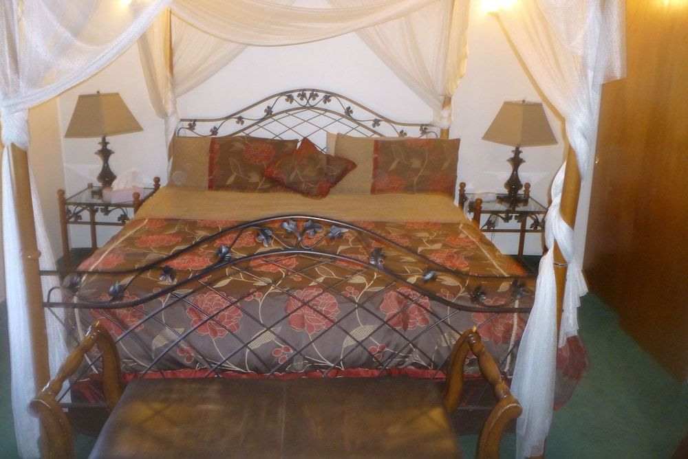 Fairbanks Extended Stay Superior Suite, 1 King Bed, Jetted Tub 5