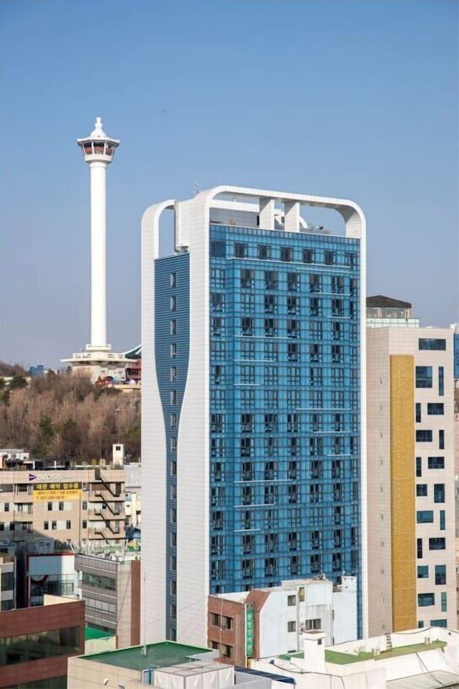 undefined Griffin Bay Hotel 7
