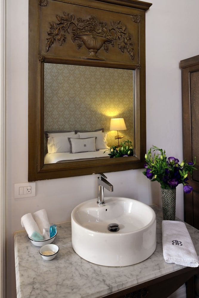 Casa Goliana La Roma Luxury Room, 1 Queen Bed 3