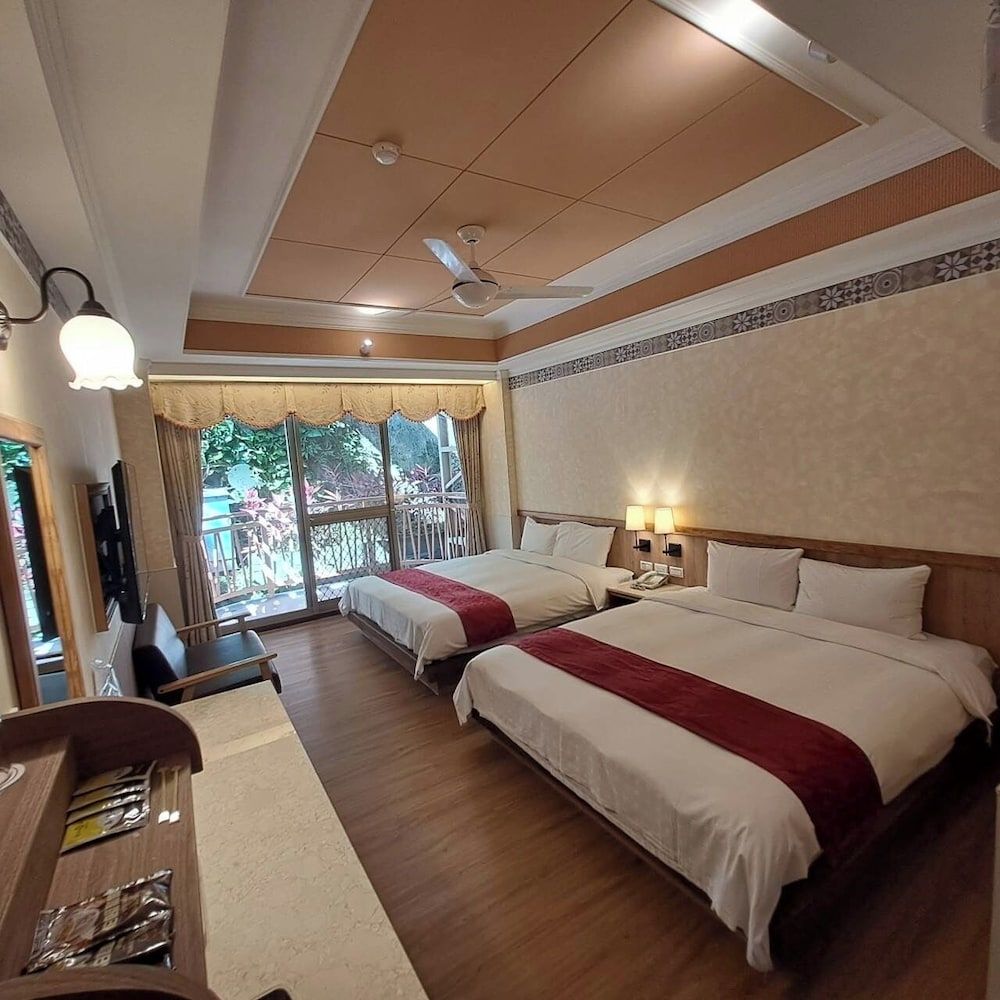 Elite Triple Room