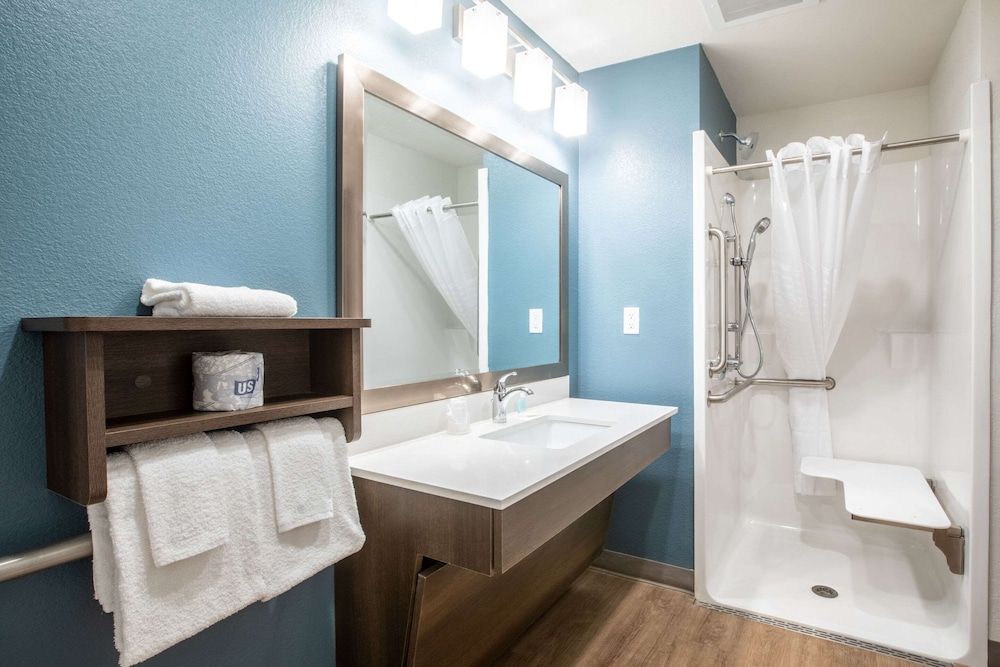 WoodSpring Suites Atlanta McDonough Room, 1 Queen Bed, Accessible, Non Smoking 3