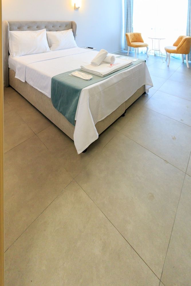 Nar Palace Double Room 9