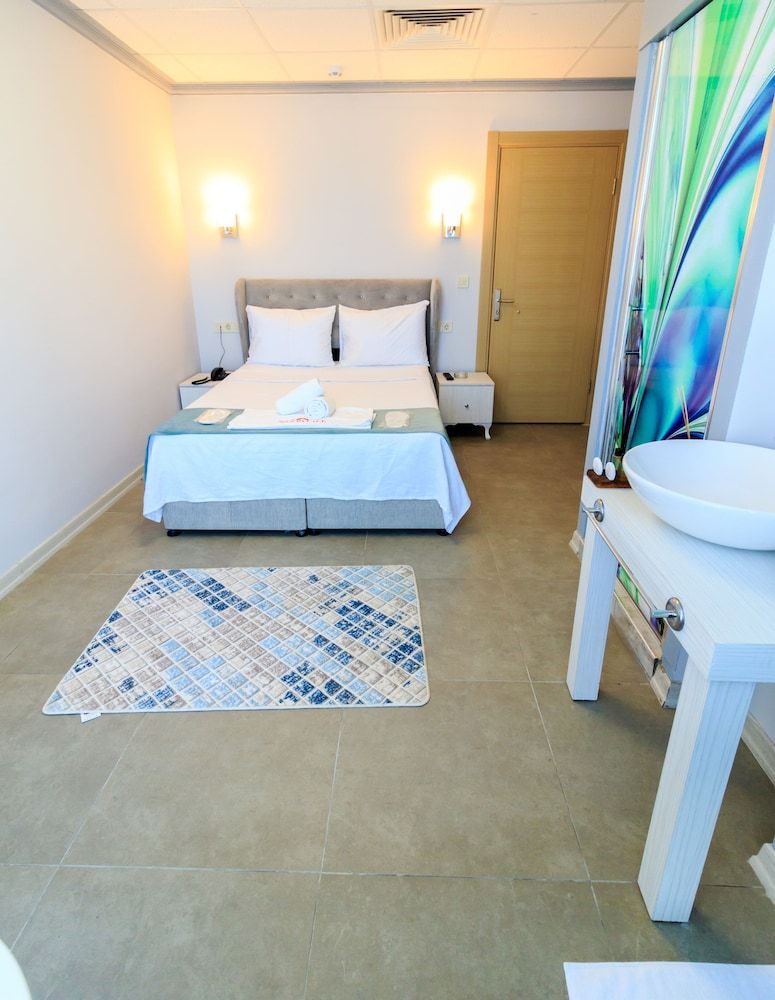 Nar Palace Double Room 5