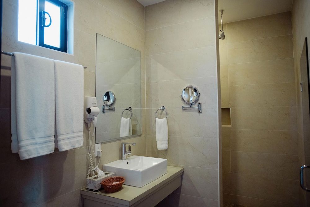 Entrevalle Hotel Boutique Deluxe Room 11