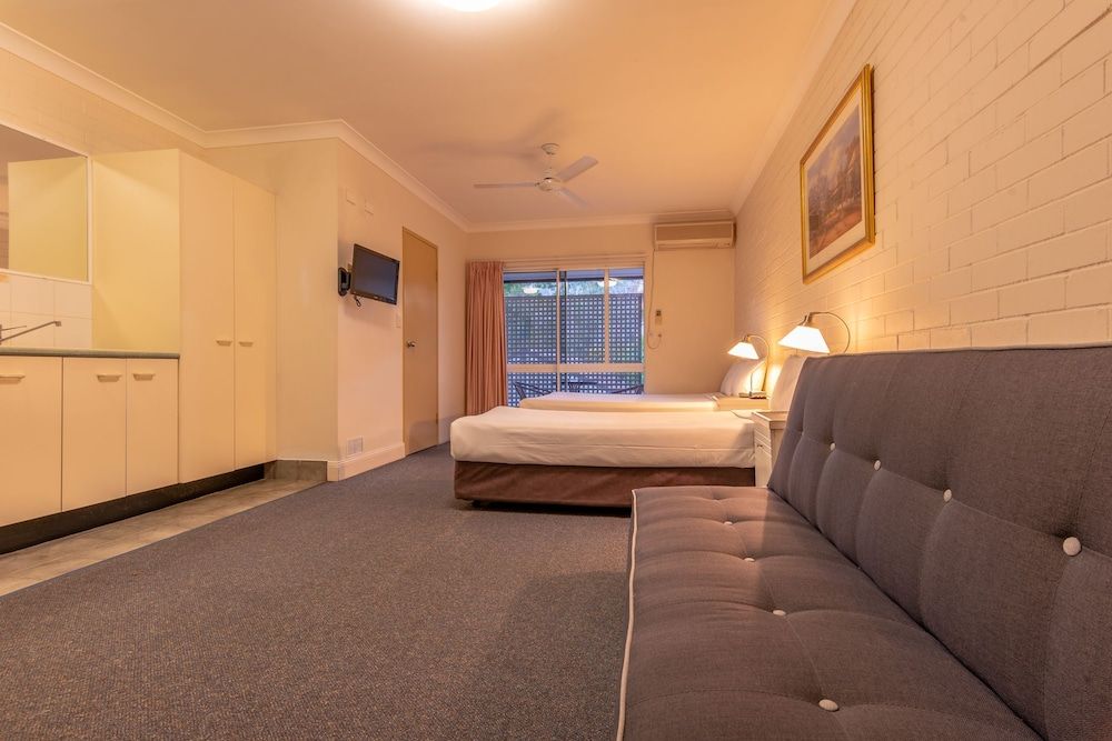 Benson Court Motel Twin Share Room, Non Smoking, Kitchenette (7 Nights Special)