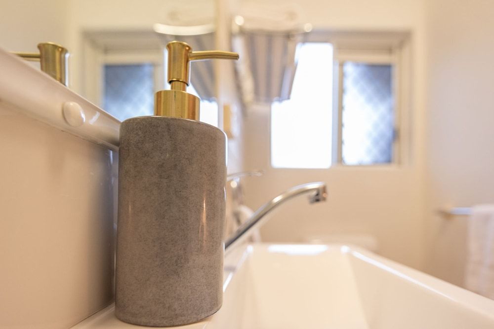 Benson Court Motel Standard Studio, Non Smoking, Kitchenette (7 Night Special) 7