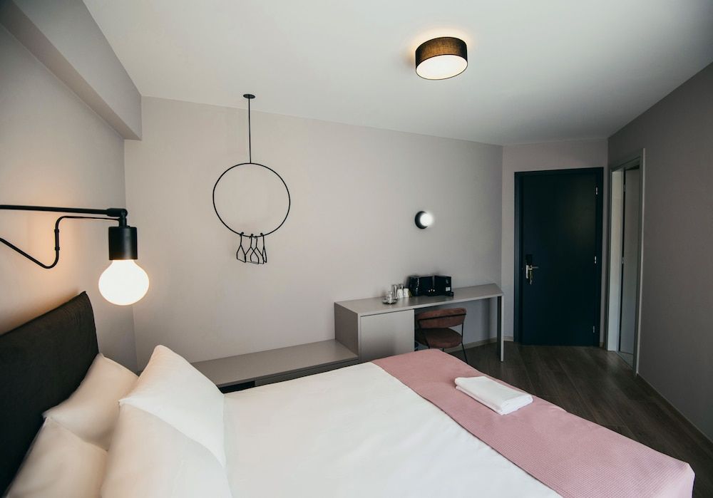 BED in Athens Double Room 8