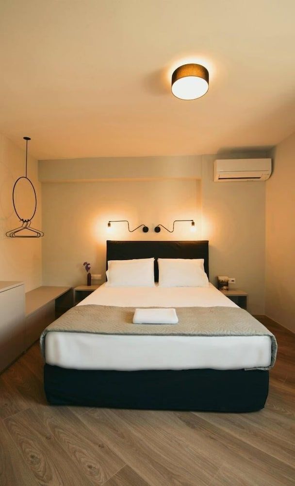 BED in Athens Double Room 9